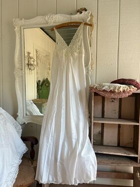 Vintage White Lace Trim Slip Dress small Has small flaw see pics